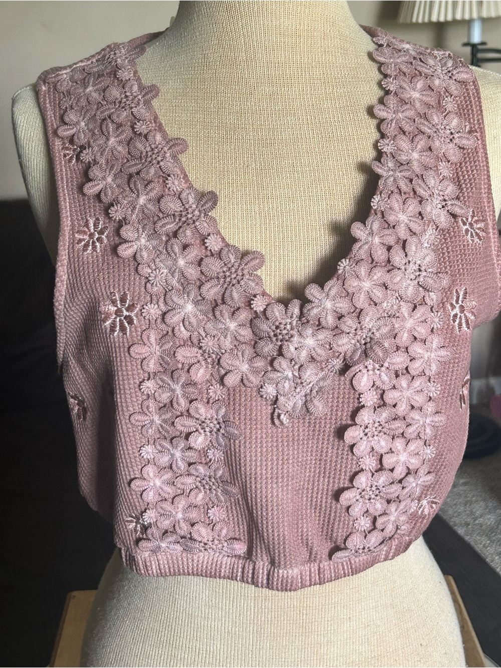 POL Women’s Dusty Rose Floral Lace V-Neck Tank